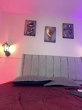 Samara Hadi  online show from March 2026 07:08:01 PM