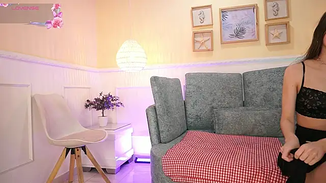 LoonaNyx online show from September 2025 11:36:01 AM