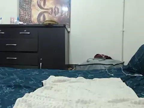 Snapshot of VoluptuousXX5 chatting on October 2025 04:55:01 AM VoluptuousXX5 online show from October 2025 04:55:01 AM