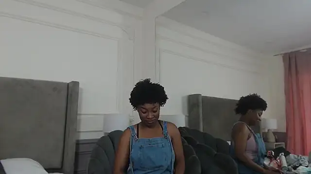 Snapshot of NatashaSilver chatting on November 2025 01:22:01 PM NatashaSilver online show from November 2025 01:22:01 PM