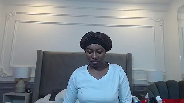 Snapshot of NatashaSilver chatting on November 2025 01:11:01 PM NatashaSilver online show from November 2025 01:11:01 PM