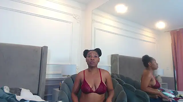 Snapshot of NatashaSilver chatting on December 2025 01:28:02 PM NatashaSilver online show from December 2025 01:28:02 PM