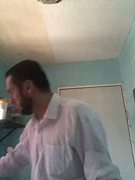 Alexitho25 online show from October 2025 10:18:02 PM