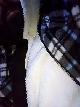 Snapshot of jr0625 chatting on December 2025 01:11:01 AM jr0625 online show from December 2025 01:11:01 AM