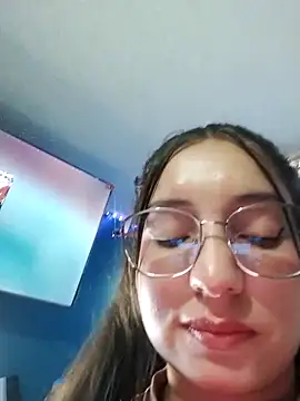Snapshot of Mia___15 chatting on September 2025 04:06:01 PM Mia 15 online show from September 2025 04:06:01 PM