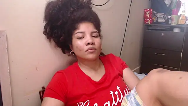 Snapshot of madelene chatting on December 2024 12:54:02 AM madelene online show from December 2024 12:54:02 AM