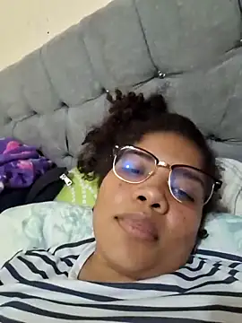 Snapshot of madelene chatting on January 2025 10:35:02 PM madelene online show from January 2025 10:35:02 PM