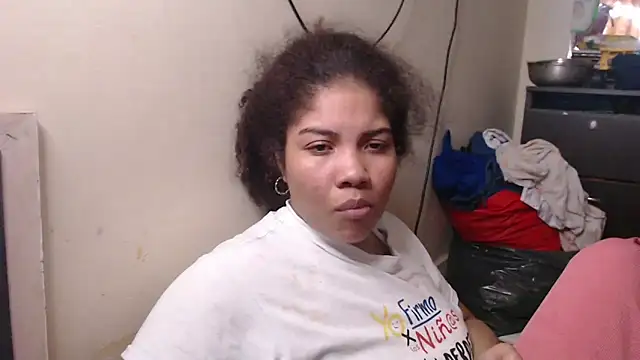 Snapshot of madelene chatting on February 2025 05:23:02 AM madelene online show from February 2025 05:23:02 AM