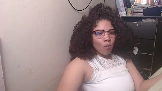 Snapshot of madelene chatting on February 2025 01:35:01 AM madelene online show from February 2025 01:35:01 AM