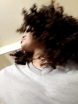 Snapshot of madelene chatting on September 2025 03:41:02 AM madelene online show from September 2025 03:41:02 AM