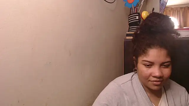 Snapshot of madelene chatting on October 2025 03:49:01 AM madelene online show from October 2025 03:49:01 AM