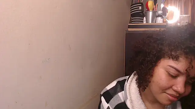 Snapshot of madelene chatting on October 2025 01:36:02 AM madelene online show from October 2025 01:36:02 AM