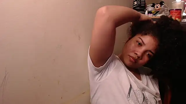 Snapshot of madelene chatting on October 2025 03:39:02 AM madelene online show from October 2025 03:39:02 AM