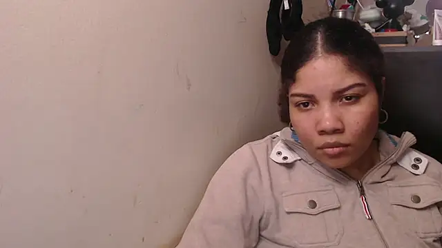 Snapshot of madelene chatting on November 2025 11:38:02 PM madelene online show from November 2025 11:38:02 PM