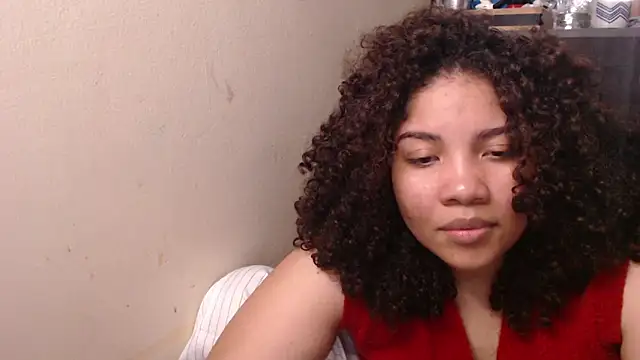 Snapshot of madelene chatting on November 2025 05:08:02 AM madelene online show from November 2025 05:08:02 AM