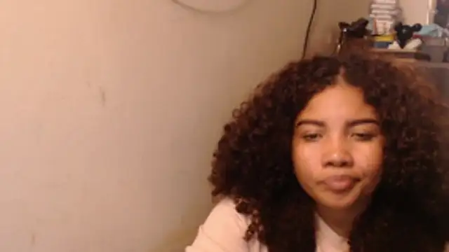 Snapshot of madelene chatting on March 2026 11:45:02 PM madelene online show from March 2026 11:45:02 PM