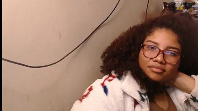 Snapshot of madelene chatting on March 2026 03:10:01 AM madelene online show from March 2026 03:10:01 AM