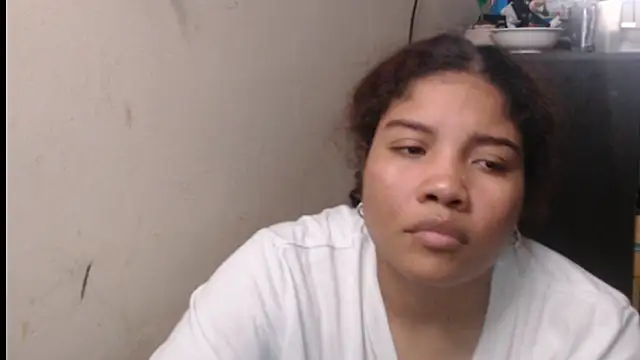 Snapshot of madelene chatting on April 2026 03:01:04 AM madelene online show from April 2026 03:01:04 AM