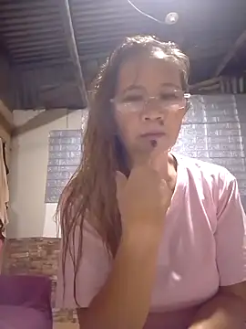 Snapshot of SexyHottMom chatting on September 2025 11:46:02 AM SexyHottMom online show from September 2025 11:46:02 AM