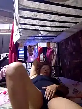 Snapshot of SexyHottMom chatting on September 2025 07:50:02 PM SexyHottMom online show from September 2025 07:50:02 PM