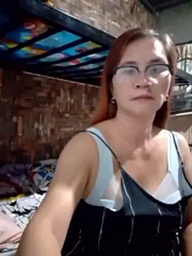 SexyHottMom online show from April 2026 09:23:02 PM