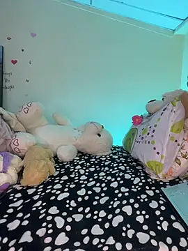 Snapshot of MiaRousexxx_ chatting on November 2025 01:00:01 AM MiaRousexxx online show from November 2025 01:00:01 AM