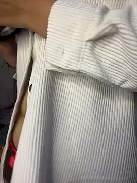 Snapshot of MiaRousexxx_ chatting on December 2025 12:05:01 AM MiaRousexxx online show from December 2025 12:05:01 AM