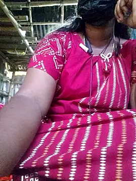 Snapshot of Tamildivya18 chatting on May 2026 08:33:01 AM Tamildivya18 online show from May 2026 08:33:01 AM