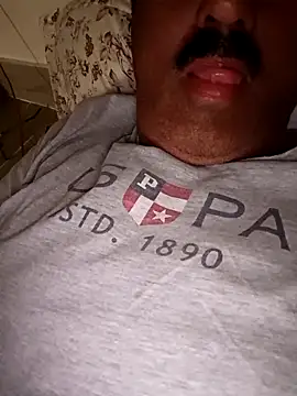 Snapshot of moonflower25 chatting on September 2025 03:19:02 AM moonflower25 online show from September 2025 03:19:02 AM