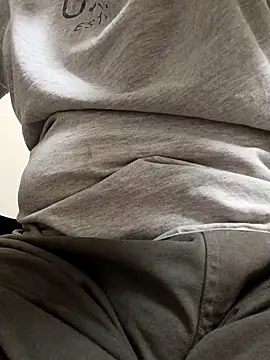 Snapshot of moonflower25 chatting on September 2025 03:59:02 PM moonflower25 online show from September 2025 03:59:02 PM