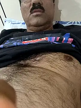 Snapshot of moonflower25 chatting on October 2025 03:10:01 AM moonflower25 online show from October 2025 03:10:01 AM