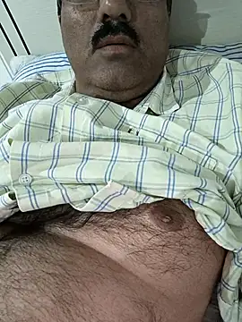 Snapshot of moonflower25 chatting on November 2025 01:46:01 PM moonflower25 online show from November 2025 01:46:01 PM