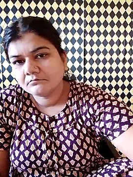 Meenu tiwari online show from September 2025 11:23:02 AM