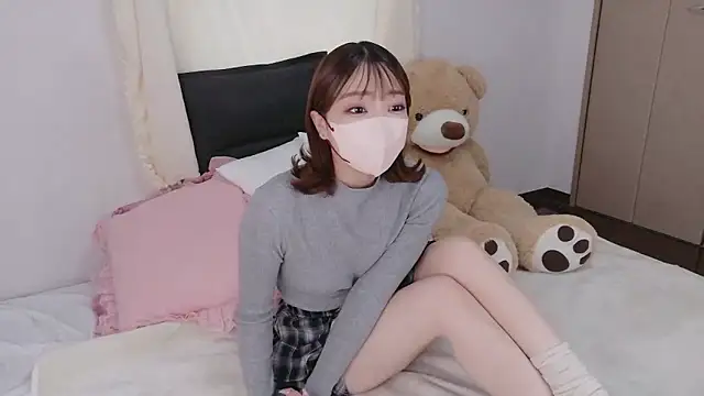 Snapshot of Rina_72 chatting on December 2025 03:33:01 AM Rina 72 online show from December 2025 03:33:01 AM