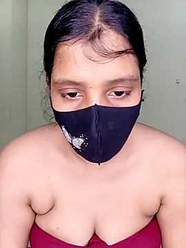 Snapshot of Rose-luckey chatting on November 2025 06:21:01 PM Rose-luckey online show from November 2025 06:21:01 PM