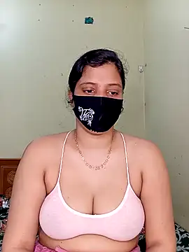 Snapshot of Rose-luckey chatting on December 2025 12:52:02 AM Rose-luckey online show from December 2025 12:52:02 AM