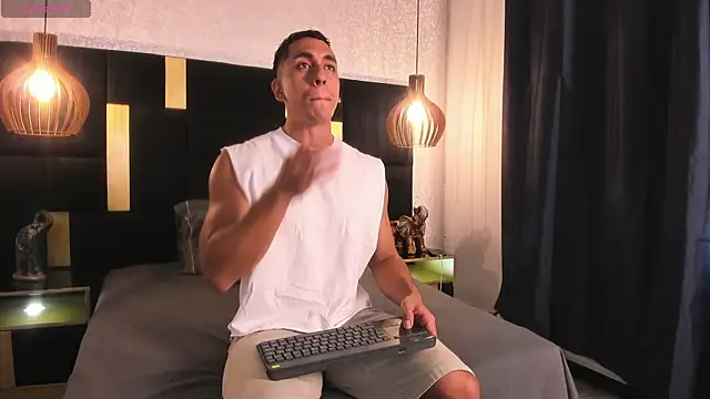 Lucio  Fox online show from June 2026 12:03:02 PM