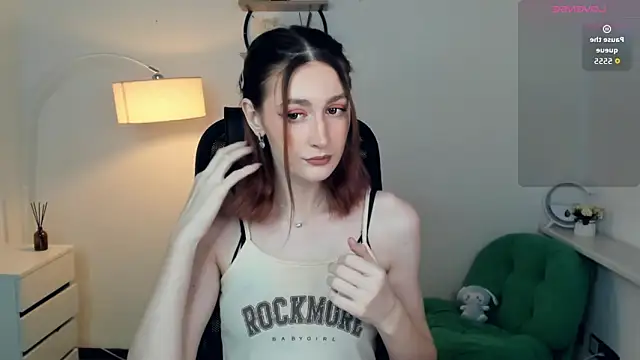 EasterBlink online show from November 2025 10:48:02 AM