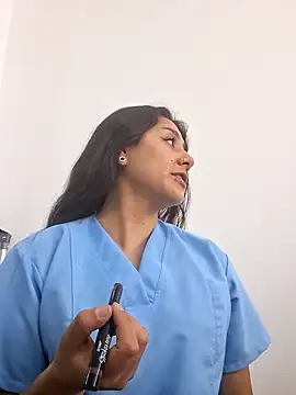 CAROLINE  07 online show from January 2026 04:00:02 PM