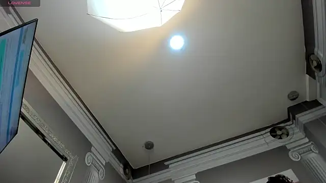 Snapshot of naughty_milf4u_ chatting on October 2025 12:24:02 AM naughty milf4u online show from October 2025 12:24:02 AM