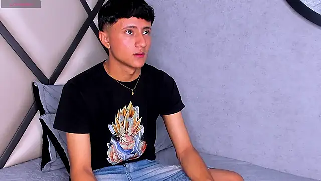 Snapshot of _Leohot_ chatting on September 2025 04:03:01 AM Leohot online show from September 2025 04:03:01 AM