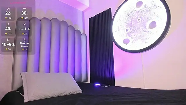 Snapshot of _Leohot_ chatting on October 2025 03:29:01 AM Leohot online show from October 2025 03:29:01 AM