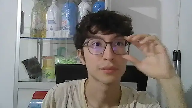 Snapshot of Kevintdx chatting on September 2025 02:57:01 AM Kevintdx online show from September 2025 02:57:01 AM