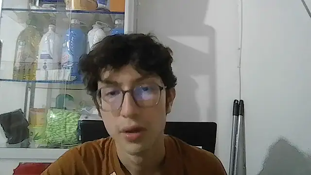 Snapshot of Kevintdx chatting on September 2025 02:35:02 AM Kevintdx online show from September 2025 02:35:02 AM