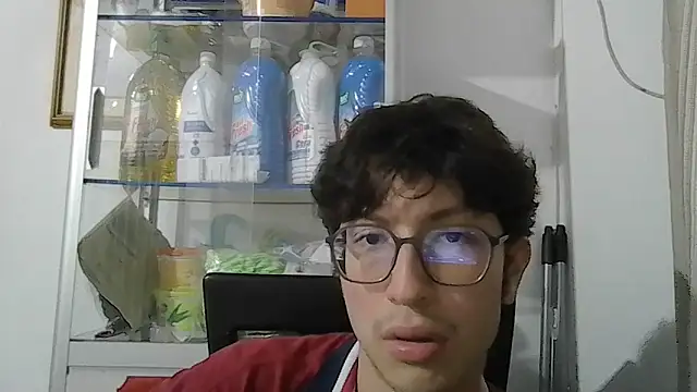 Snapshot of Kevintdx chatting on September 2025 02:34:02 AM Kevintdx online show from September 2025 02:34:02 AM