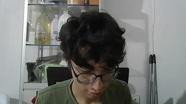 Snapshot of Kevintdx chatting on September 2025 03:21:01 AM Kevintdx online show from September 2025 03:21:01 AM