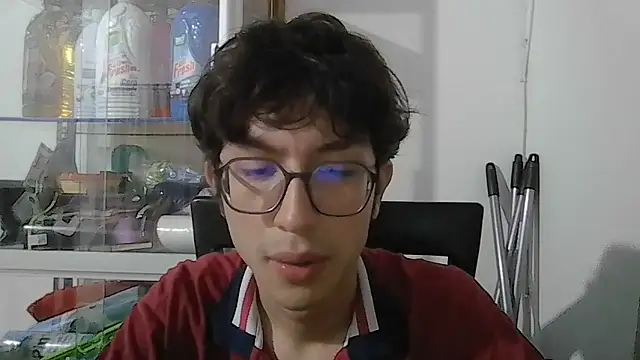 Snapshot of Kevintdx chatting on September 2025 03:55:02 AM Kevintdx online show from September 2025 03:55:02 AM