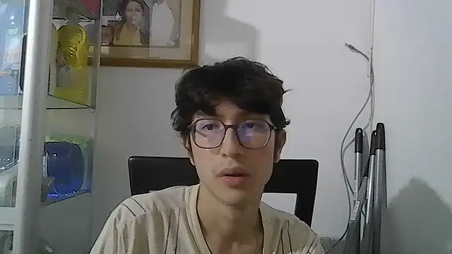 Snapshot of Kevintdx chatting on October 2025 03:37:02 AM Kevintdx online show from October 2025 03:37:02 AM