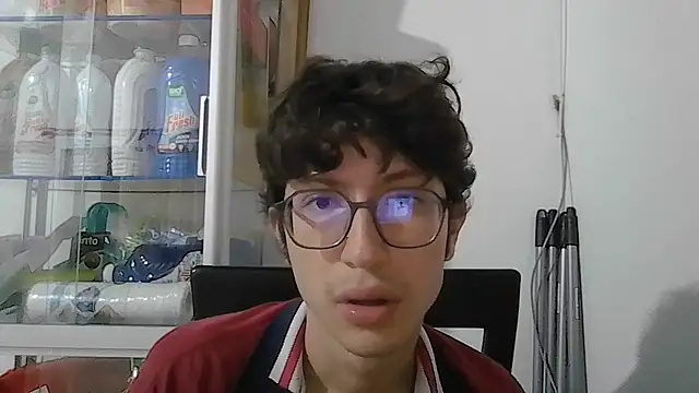 Snapshot of Kevintdx chatting on October 2025 03:04:01 AM Kevintdx online show from October 2025 03:04:01 AM