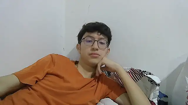 Snapshot of Kevintdx chatting on November 2025 10:15:02 PM Kevintdx online show from November 2025 10:15:02 PM